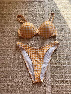 Missguided + Yellow Gingham Push-Up Bikini
